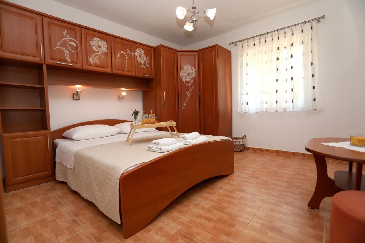 Vila Kuzmanic Trogir Zewnętrze zdjęcie